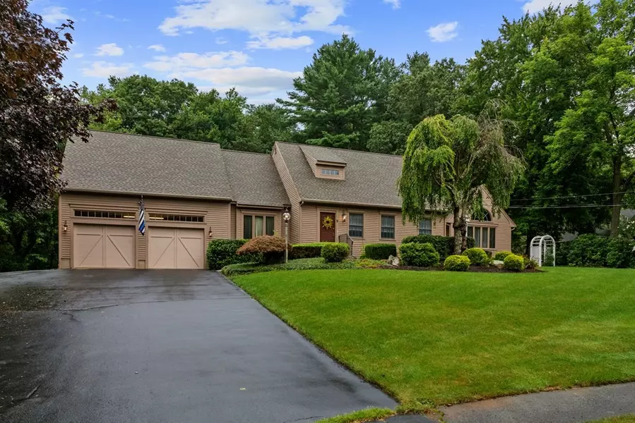 9 Harvestwood Drive, West Bridgewater, MA 02379