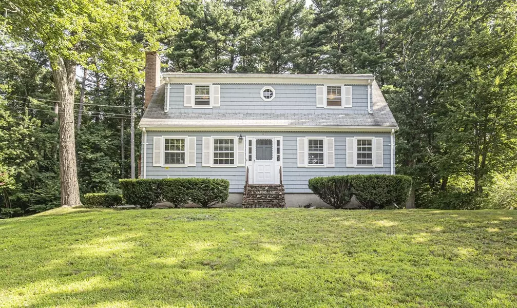 20 Neal St, Walpole, MA 02081