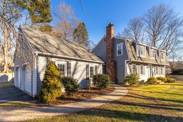 30 Monica St, North Attleboro, MA 02763