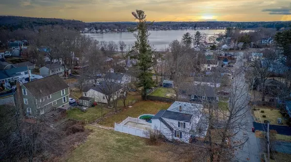 Tyngsborough, MA 01879,33 Woodlawn St