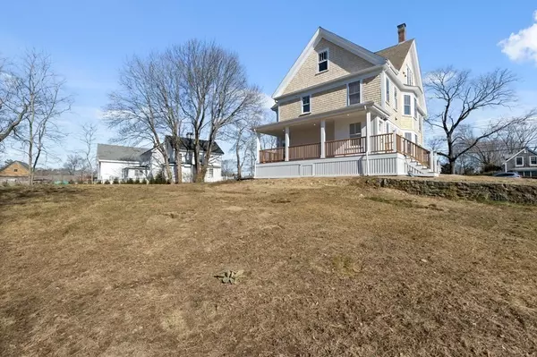 Duxbury, MA 02332,38 Standish St