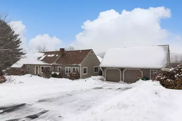 31 Skyfields Dr, Groton, MA 01450