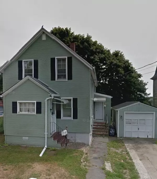 24 Hope St, Acushnet, MA 02743