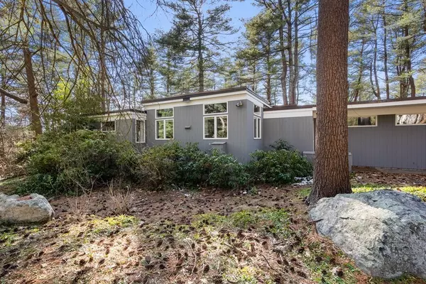 63 Fairview Rd, Weston, MA 02493