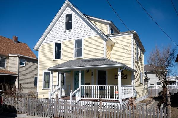 25 T Street, Hull, MA 02045