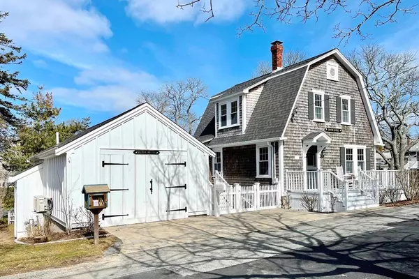 19 Kent Place,  Chatham,  MA 02633