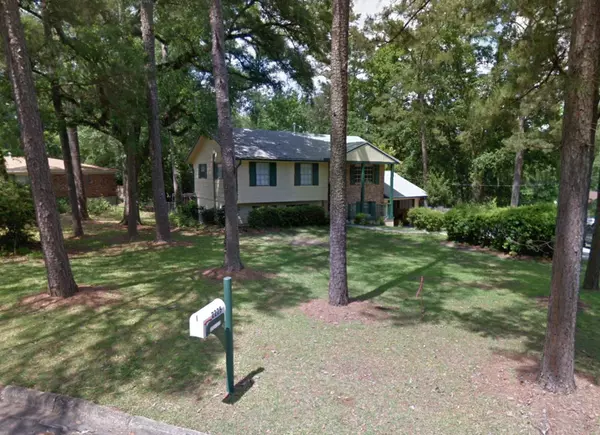 2225 WOODLAWN Drive, Tallahassee, FL 32303