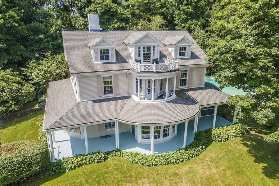 36 Bradley Hill Road, Hingham, MA 02043