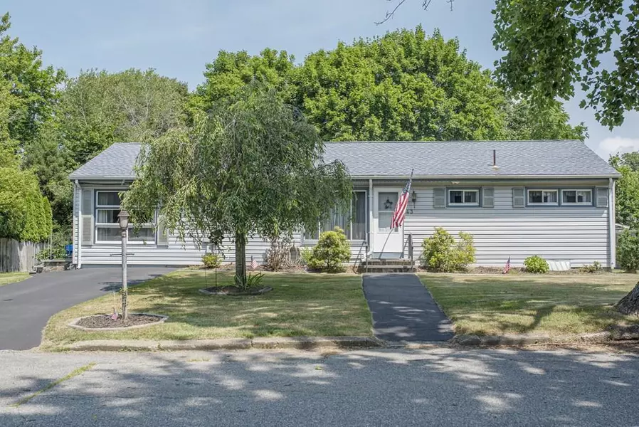 43 Clipper Way, Bristol, RI 02809