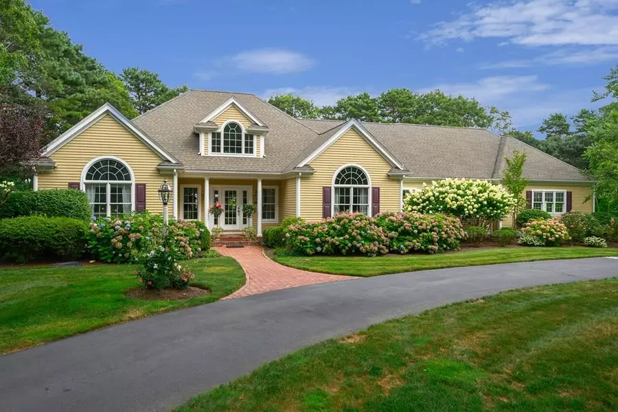 382 Falmouth Woods Rd, Falmouth, MA 02536