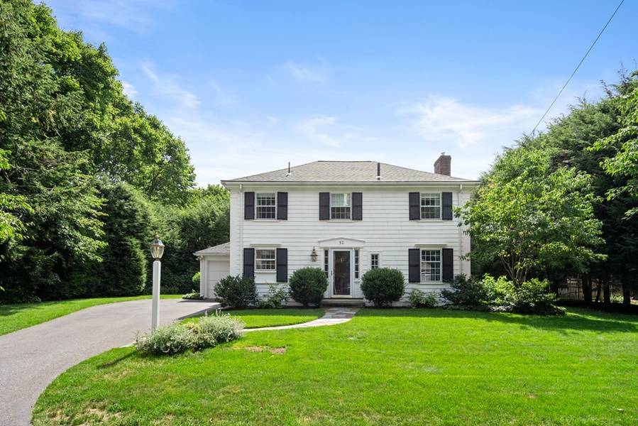 51 Northgate Rd, Wellesley, MA 02481