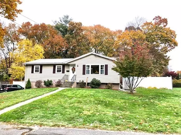 32 Crestwood Rd, Leicester, MA 01524