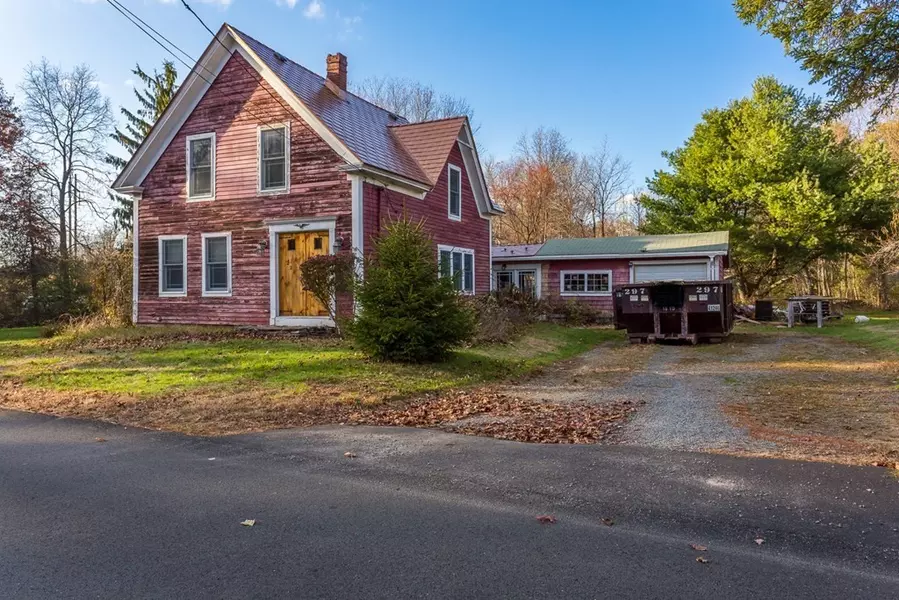 228 King St, Raynham, MA 02767