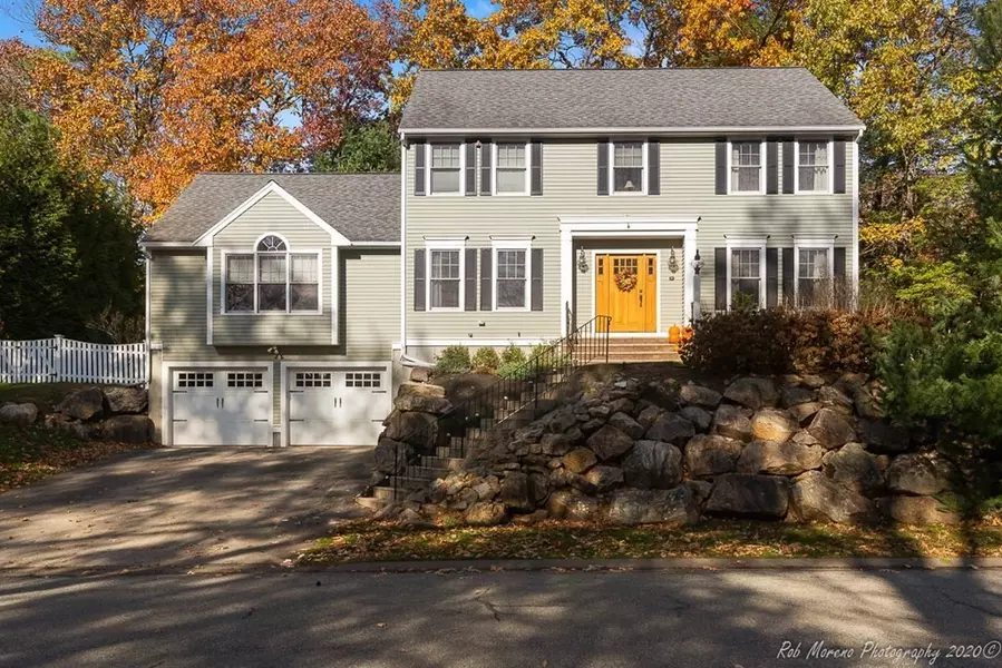 9 Parsons Hill Rd, Wenham, MA 01984