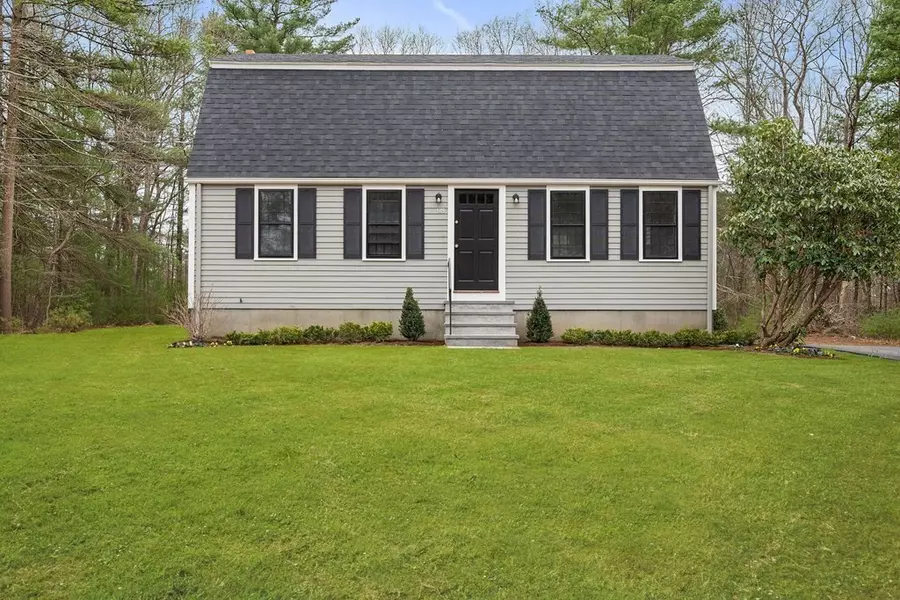 98 Winslow Drive, Hanson, MA 02341