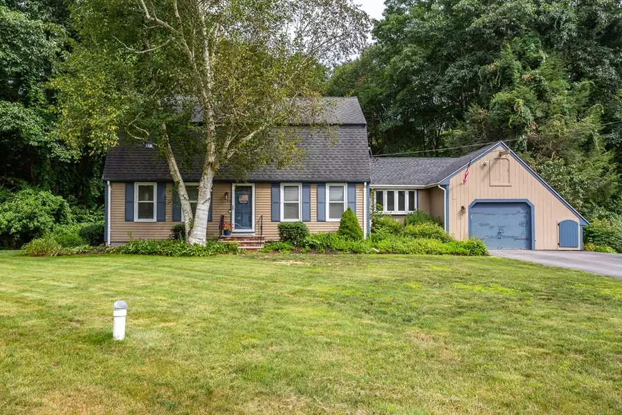 43 Tiffany Circle, West Bridgewater, MA 02379