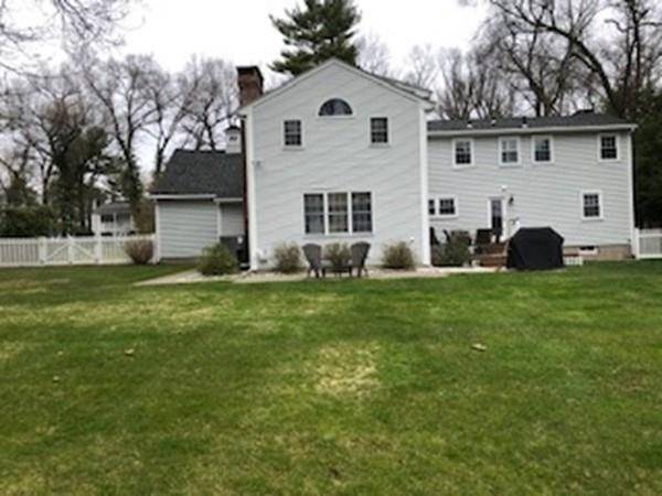 Westfield, MA 01085,28 Ridgecrest Circle