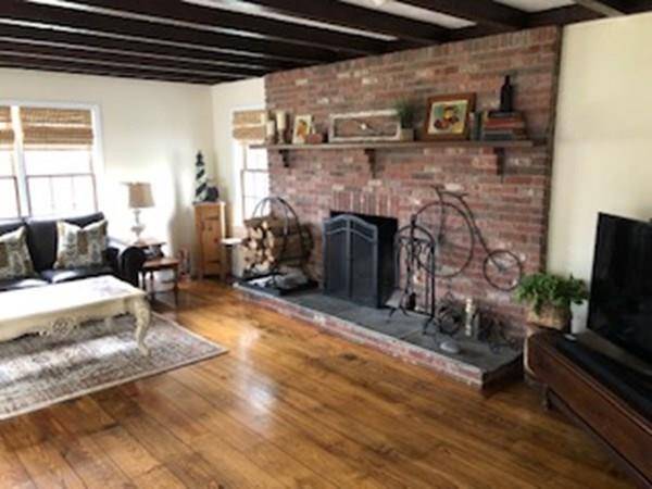 Westfield, MA 01085,28 Ridgecrest Circle