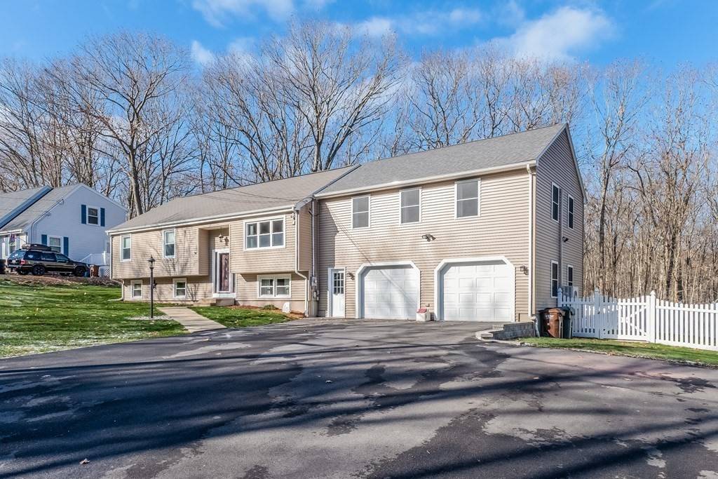 314 Rochdale St, Auburn, MA 01501