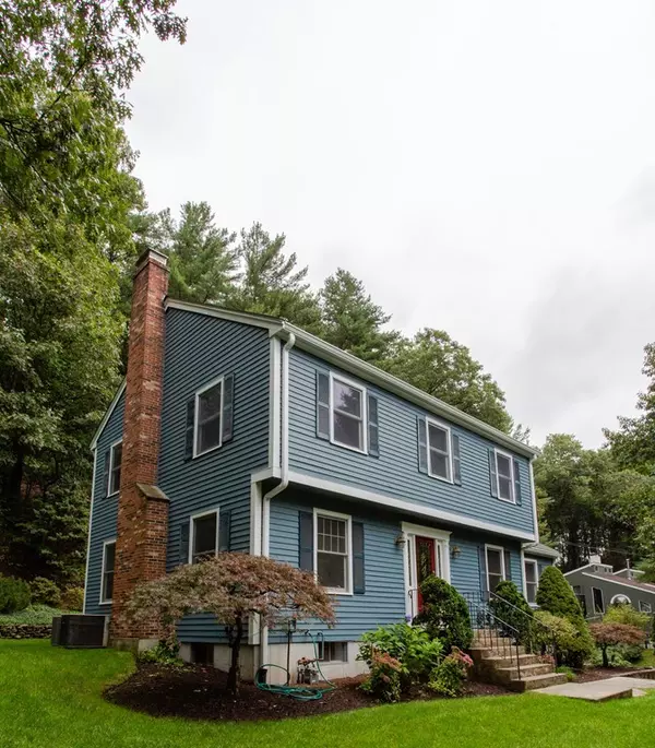 48 Hobbs Brook, Weston, MA 02493