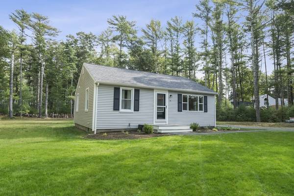 74 Rochester Road, Carver, MA 02330