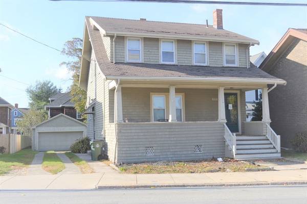 1192 Robeson St, Fall River, MA 02720