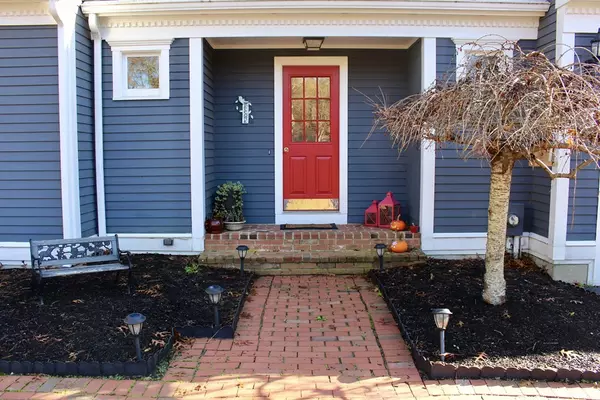 Bridgewater, MA 02324,10 Janes Way
