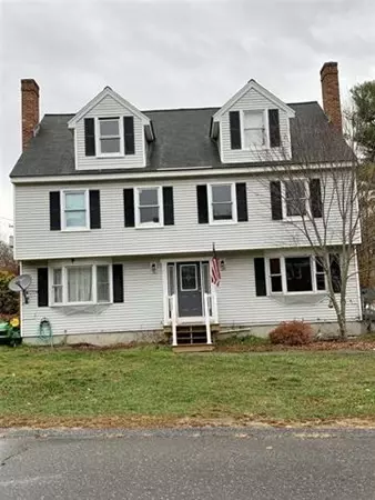 2R Fenway Street, Derry, NH 03038