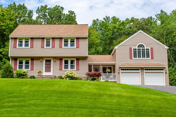 12 Curtis Rd, Tyngsborough, MA 01879