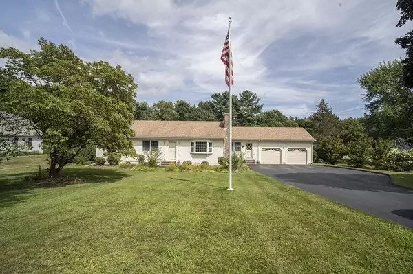 Acushnet, MA 02743,632 Middle Road