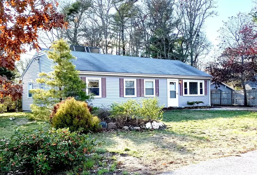 17 Crows Nest, Bourne, MA 02532