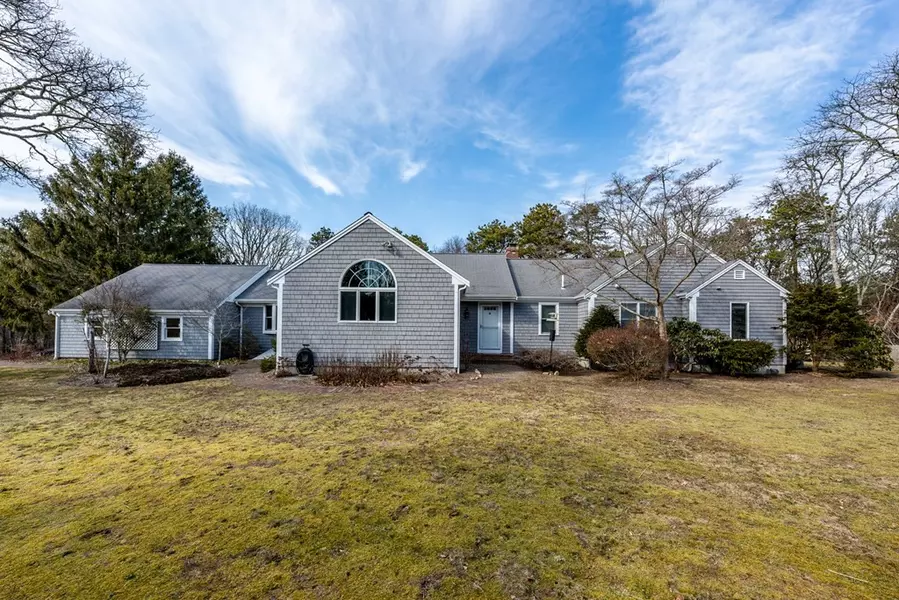 23 Russell Dr, Harwich, MA 02645