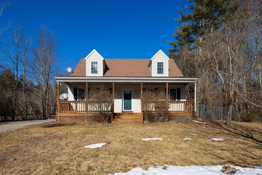 766 Old Petersham Rd, Barre, MA 01005