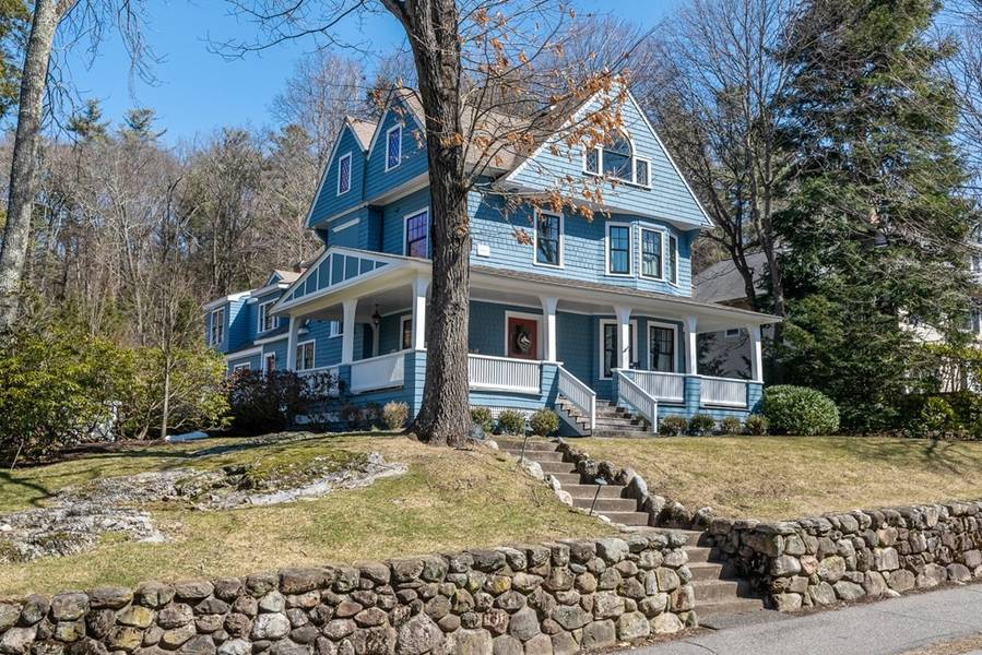 54 Abbott Rd, Wellesley, MA 02481