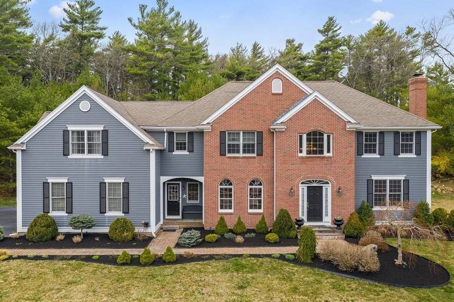 107 Country Club Way, Kingston, MA 02364