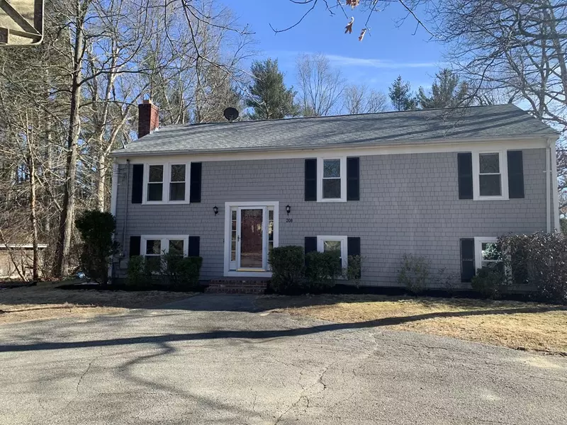 208 Cross St, Bridgewater, MA 02324