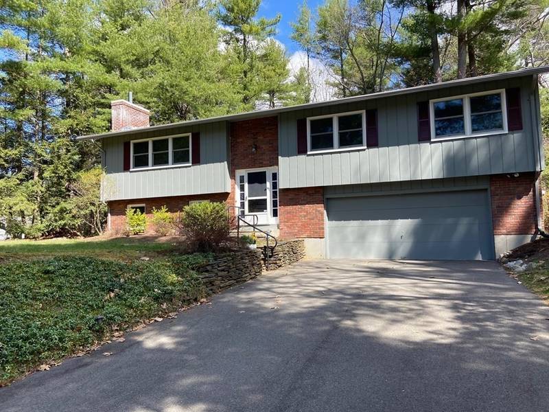 239 Aubinwood Road, Amherst, MA 01002