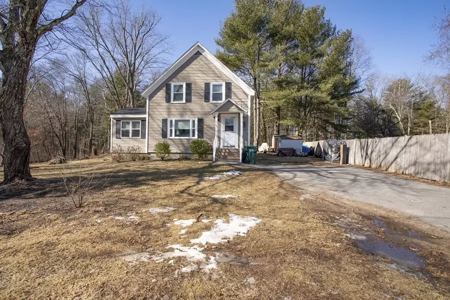 69 Weston Ave, Holbrook, MA 02343