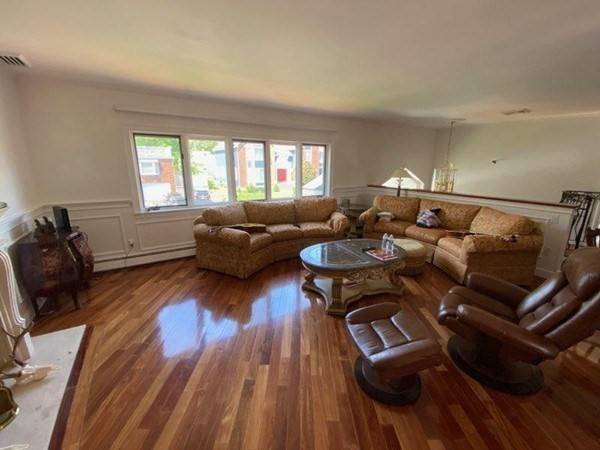 Quincy, MA 02169,169 Gardiner Rd
