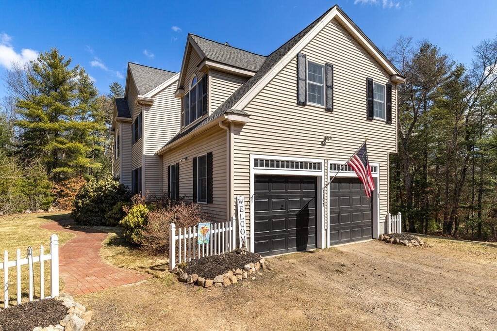 Wrentham, MA 02093,1177 South St