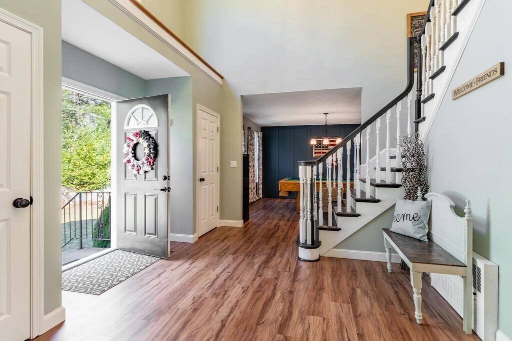 Wrentham, MA 02093,1177 South St