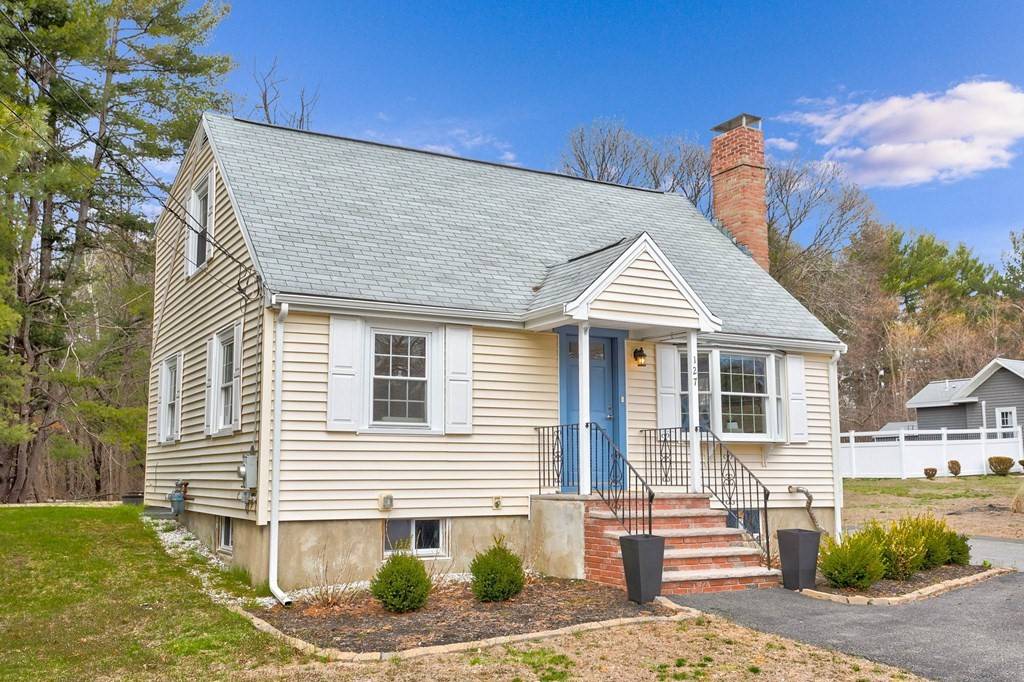 North Reading, MA 01864,127 Elm St
