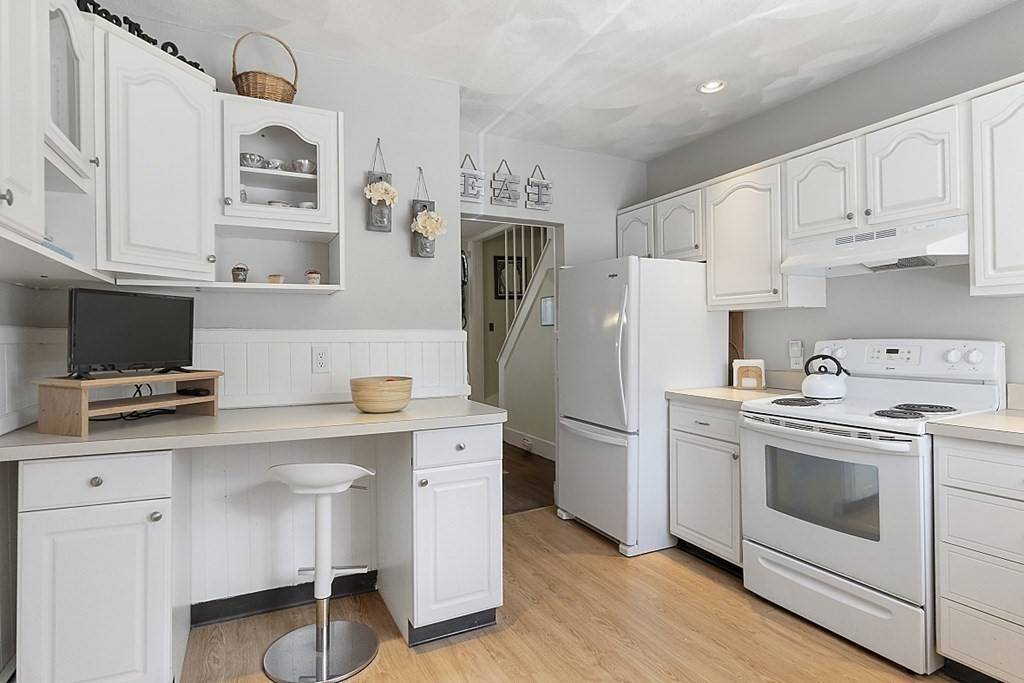 Lexington, MA 02421,38 Charles St