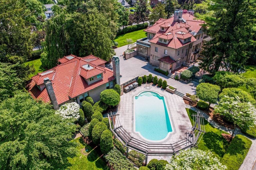 301 Waverley Ave, Newton, MA 02458