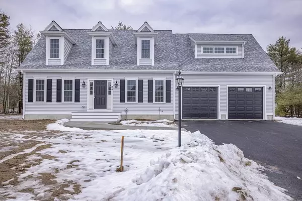 24 Lois Lane, Taunton, MA 02780