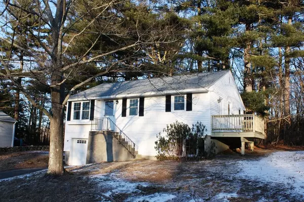 19 John F Kennedy Dr, Millbury, MA 01527