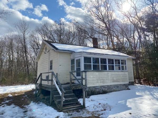 291 Lincoln St, Blackstone, MA 01504