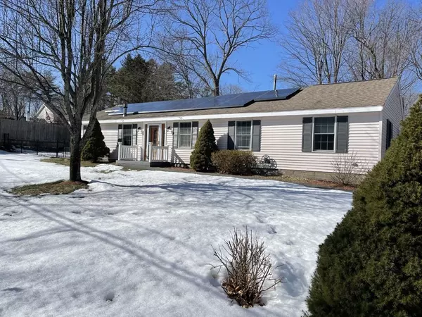 4 Ratner Rd, Tyngsborough, MA 01879