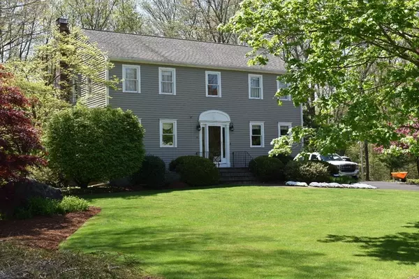 41 Angelina Ln, Mansfield, MA 02048