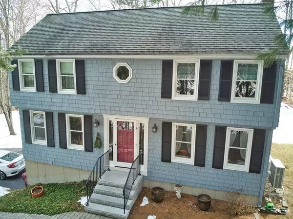 24 Makos St, Tyngsborough, MA 01879